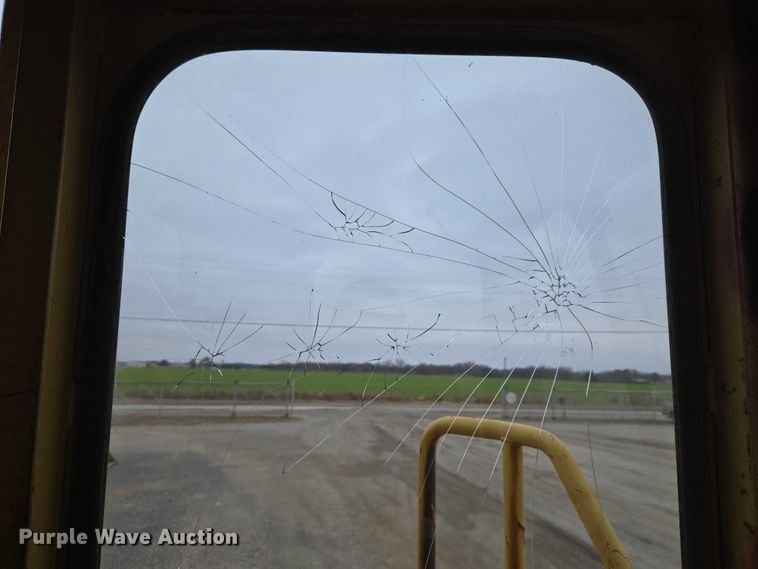 image for item ET5364 1982 Caterpillar 966D wheel loader