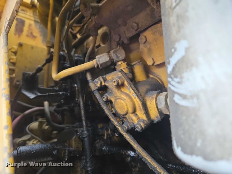 image for item ET5364 1982 Caterpillar 966D wheel loader