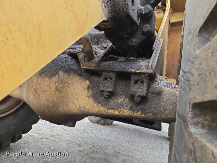 image for item ET5364 1982 Caterpillar 966D wheel loader
