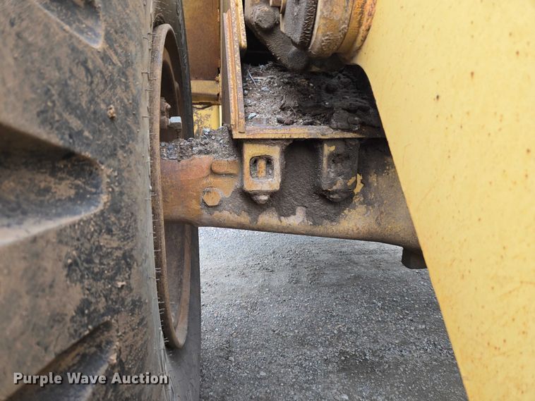 image for item ET5364 1982 Caterpillar 966D wheel loader