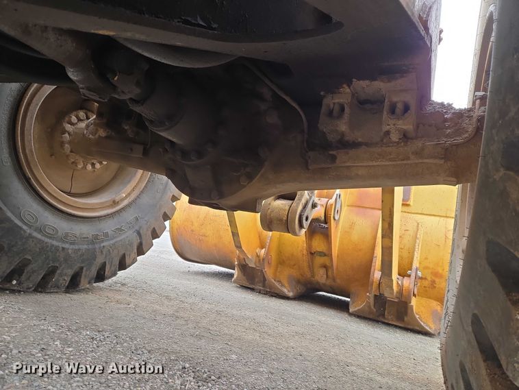 image for item ET5364 1982 Caterpillar 966D wheel loader