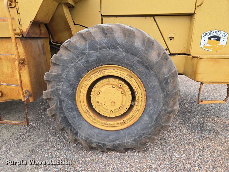 image for item ET5364 1982 Caterpillar 966D wheel loader