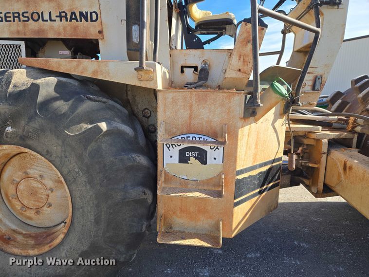 image for item ET5366 1987 Ingersoll Rand SD-100F single drum vibratory roller