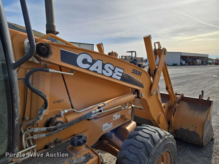 image for item ET5367 2011 Case 580N backhoe