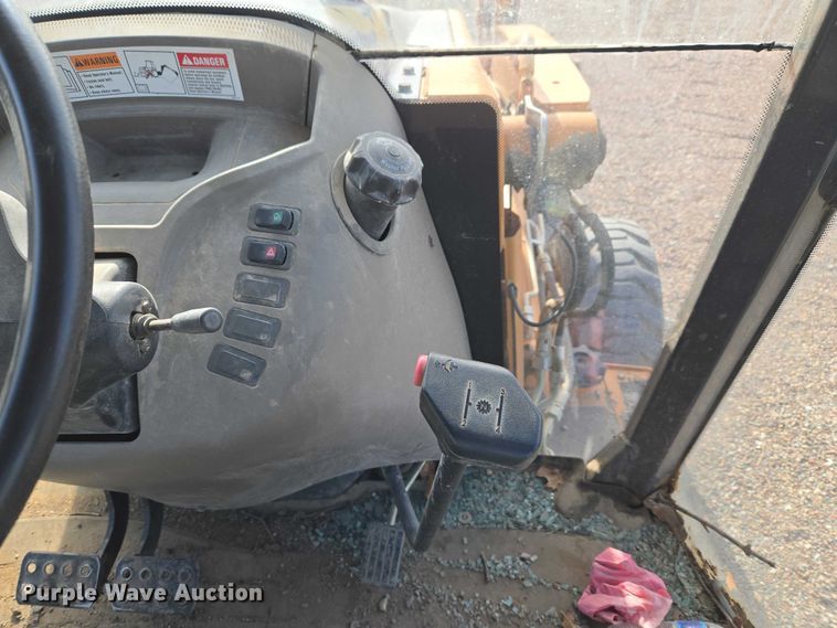 image for item ET5367 2011 Case 580N backhoe