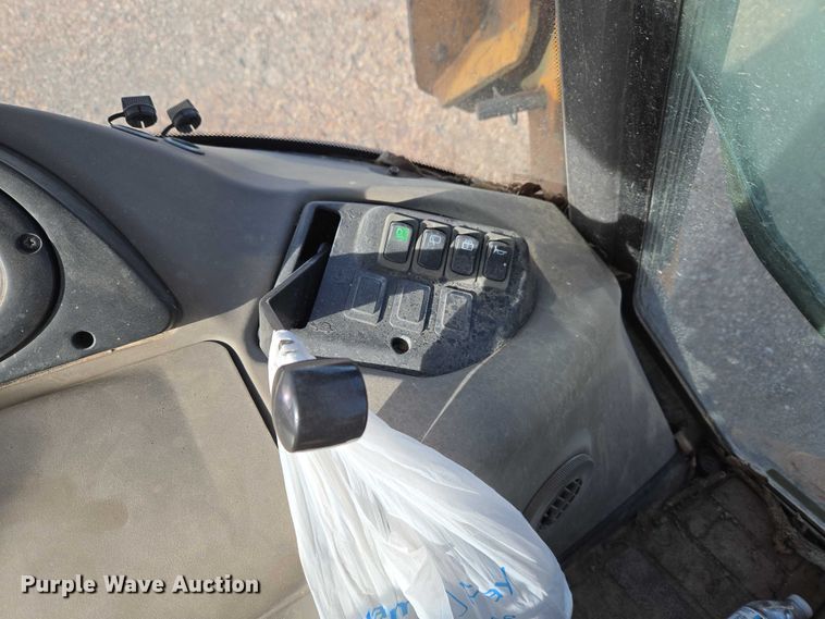 image for item ET5367 2011 Case 580N backhoe