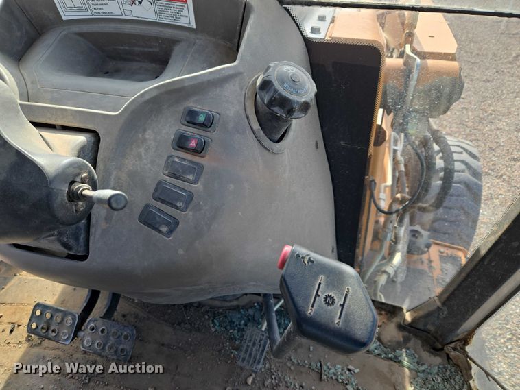 image for item ET5367 2011 Case 580N backhoe