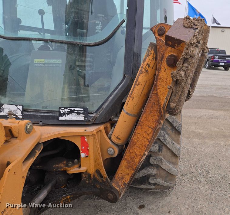 image for item ET5368 2002 Case 580 Super M backhoe