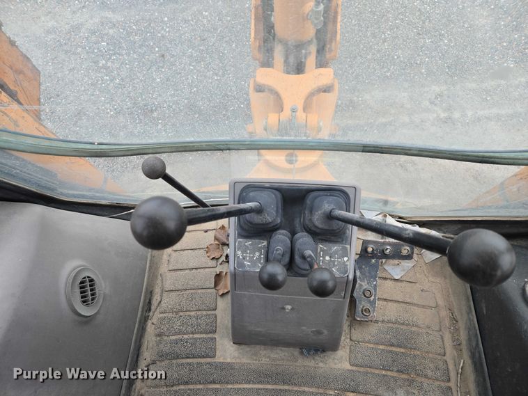 image for item ET5368 2002 Case 580 Super M backhoe