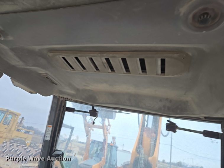 image for item ET5368 2002 Case 580 Super M backhoe