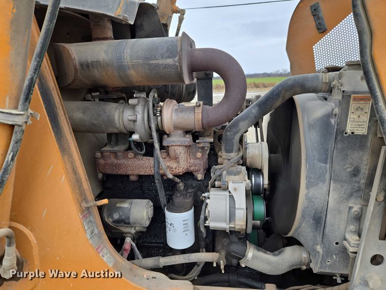 image for item ET5368 2002 Case 580 Super M backhoe