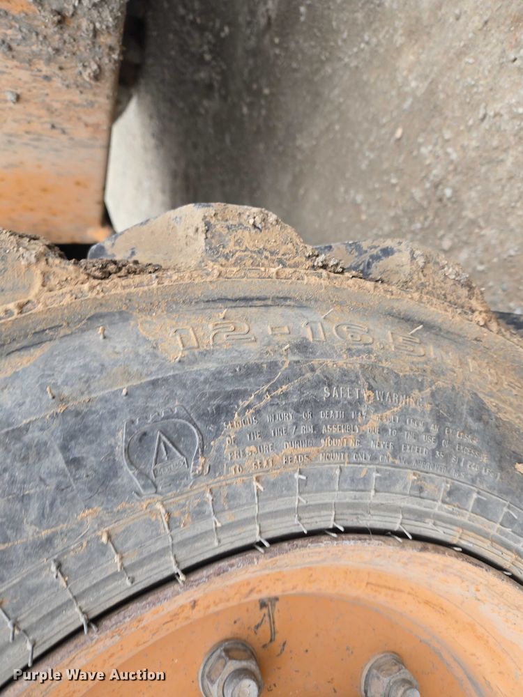 image for item ET5368 2002 Case 580 Super M backhoe