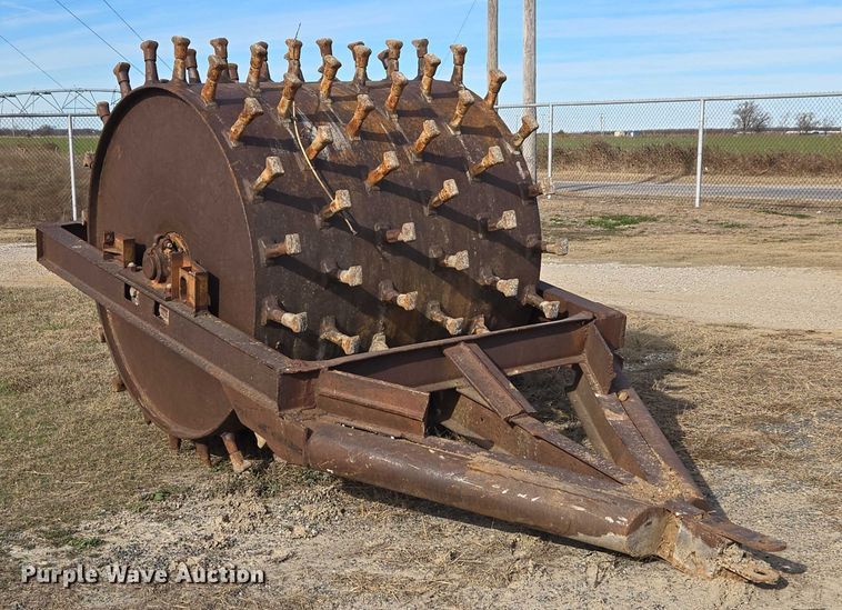 image for item ET5369 Single drum roller compactor 