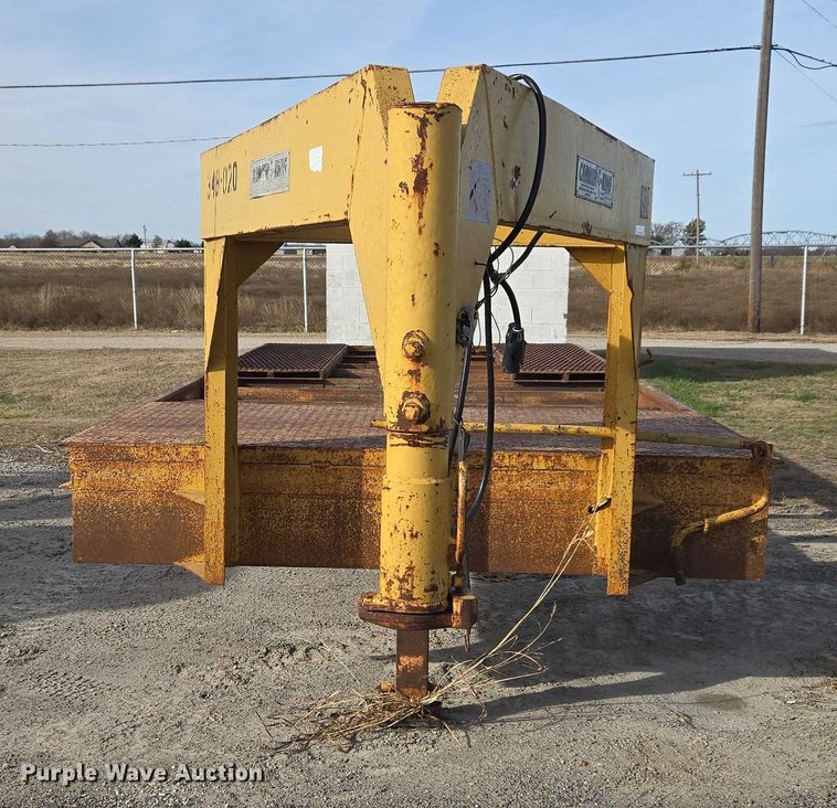 image for item ET5370 1986 Carrier King 2.206 equipment trailer