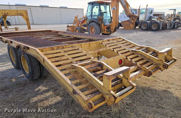 image for item ET5370 1986 Carrier King 2.206 equipment trailer