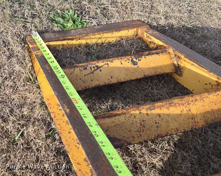 image for item ET5370 1986 Carrier King 2.206 equipment trailer