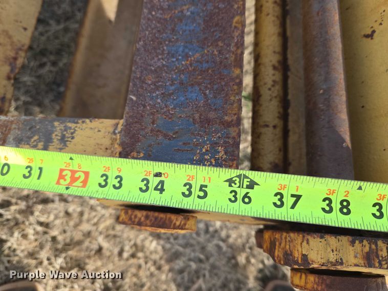 image for item ET5370 1986 Carrier King 2.206 equipment trailer