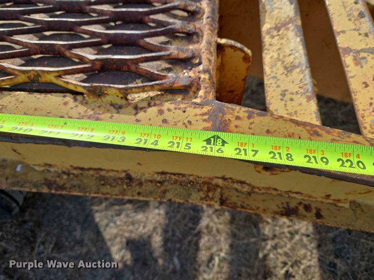 image for item ET5370 1986 Carrier King 2.206 equipment trailer