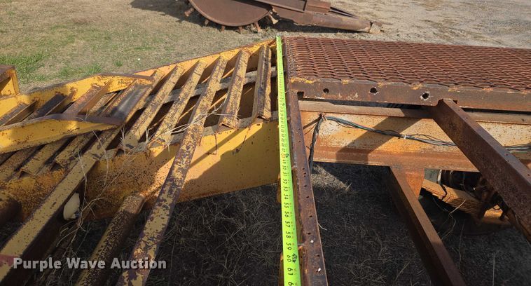 image for item ET5370 1986 Carrier King 2.206 equipment trailer