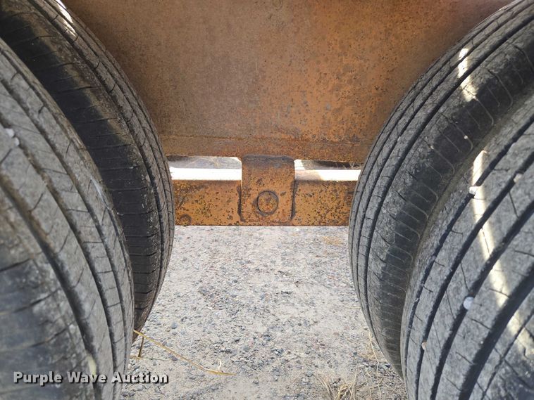 image for item ET5370 1986 Carrier King 2.206 equipment trailer