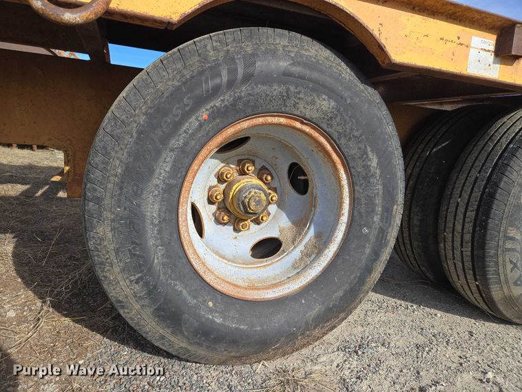 image for item ET5370 1986 Carrier King 2.206 equipment trailer