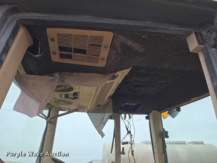 image for item ET5371 John Deere tractor