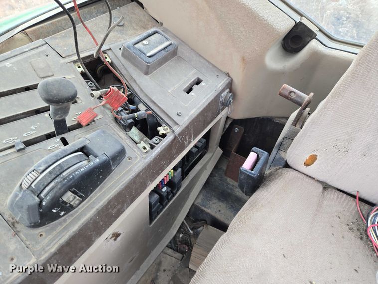 image for item ET5371 John Deere tractor