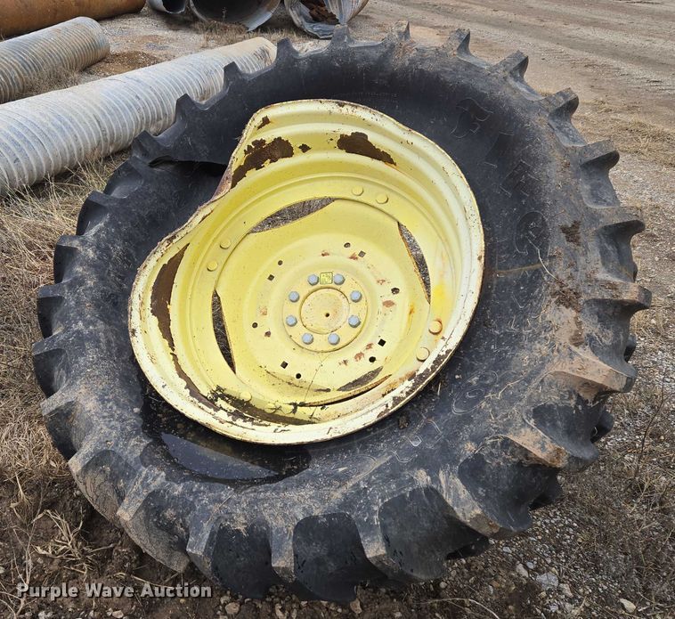 image for item ET5371 John Deere tractor