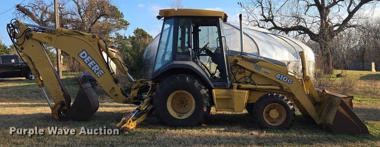 image for item ET5373 2002 John Deere 410G backhoe