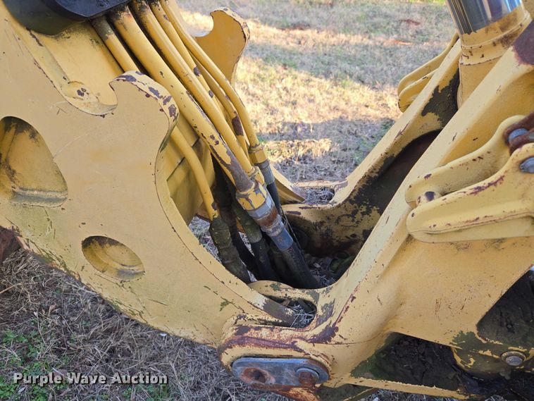 image for item ET5373 2002 John Deere 410G backhoe