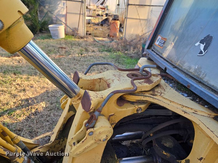 image for item ET5373 2002 John Deere 410G backhoe