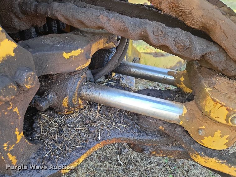 image for item ET5373 2002 John Deere 410G backhoe