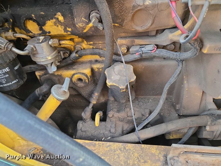 image for item ET5373 2002 John Deere 410G backhoe