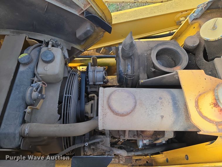 image for item ET5373 2002 John Deere 410G backhoe