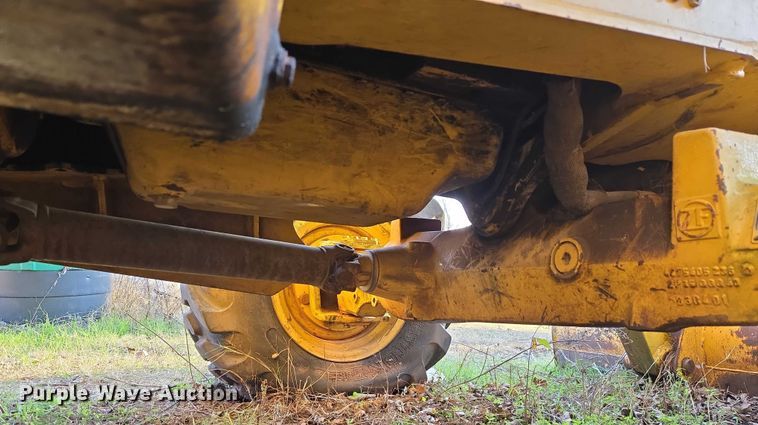 image for item ET5373 2002 John Deere 410G backhoe