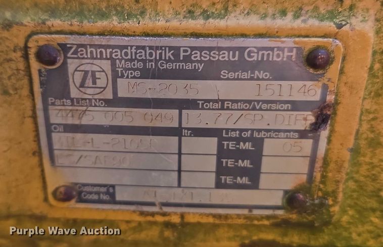 image for item ET5373 2002 John Deere 410G backhoe