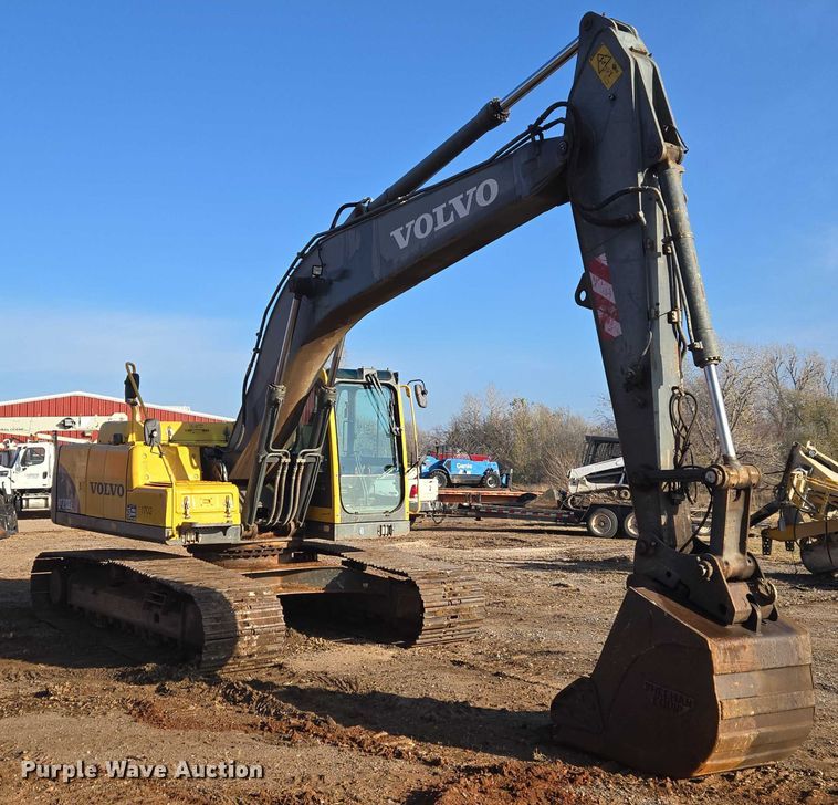 image for item ET5375 2005 Volvo EC210B LC excavator