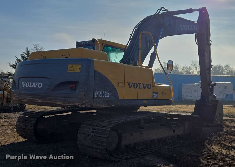 image for item ET5375 2005 Volvo EC210B LC excavator