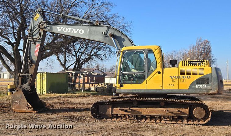 image for item ET5375 2005 Volvo EC210B LC excavator