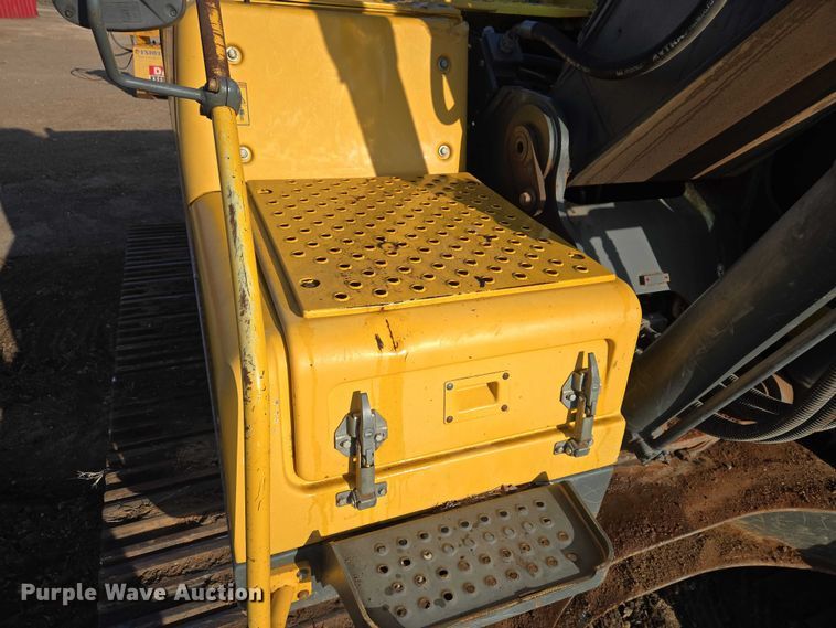 image for item ET5375 2005 Volvo EC210B LC excavator