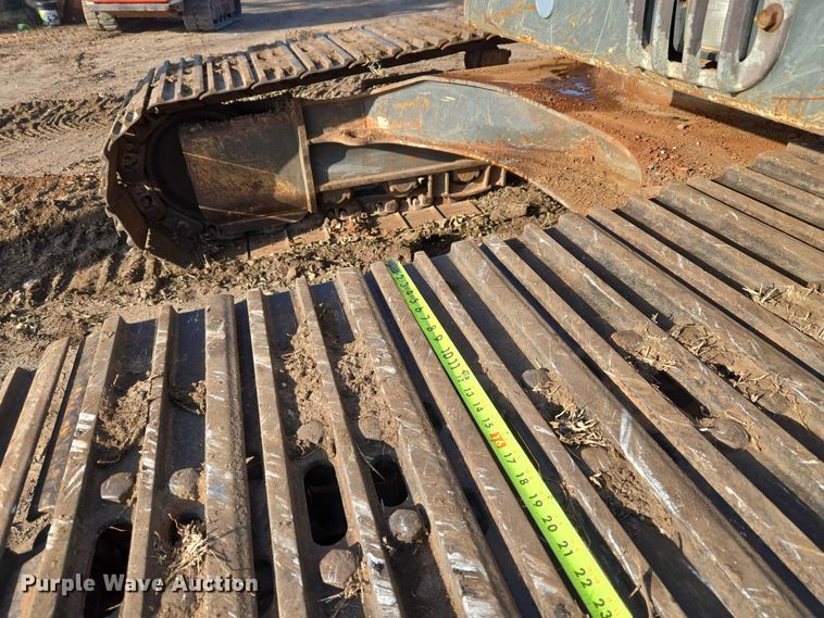 image for item ET5375 2005 Volvo EC210B LC excavator