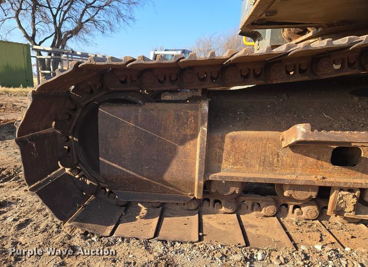 image for item ET5375 2005 Volvo EC210B LC excavator