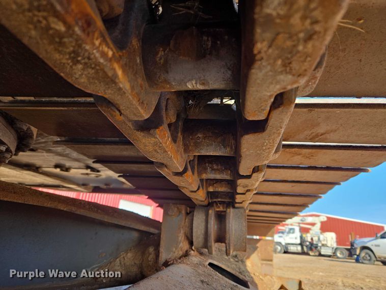 image for item ET5375 2005 Volvo EC210B LC excavator