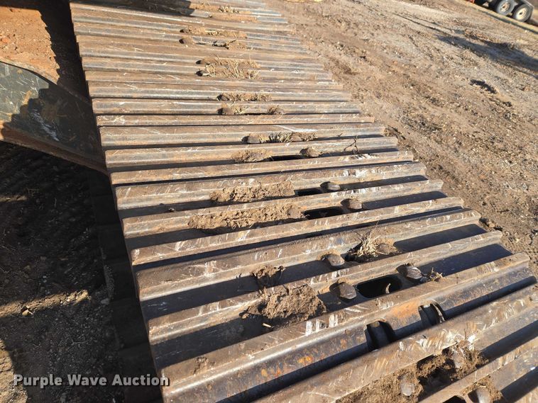 image for item ET5375 2005 Volvo EC210B LC excavator