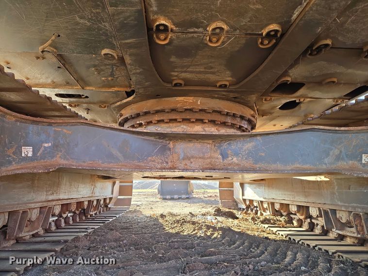 image for item ET5375 2005 Volvo EC210B LC excavator