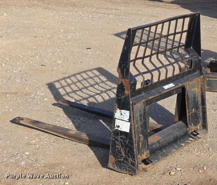 image for item ET5378 Caterpillar skid steer forks