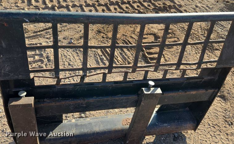 image for item ET5378 Caterpillar skid steer forks