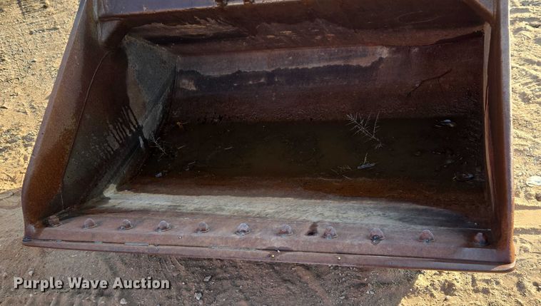 image for item ET5379 CF Bucket excavator bucket