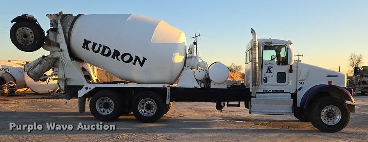 image for item ET5384 2014 Kenworth W900 ready mix truck