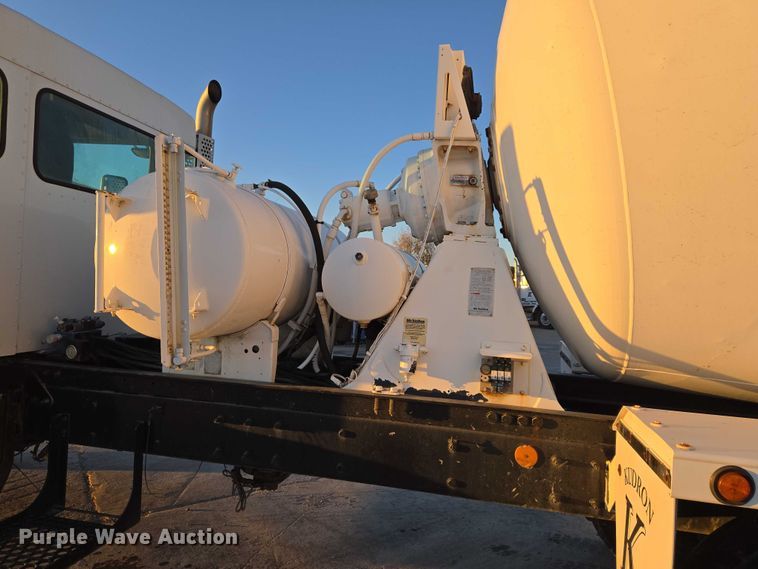image for item ET5384 2014 Kenworth W900 ready mix truck
